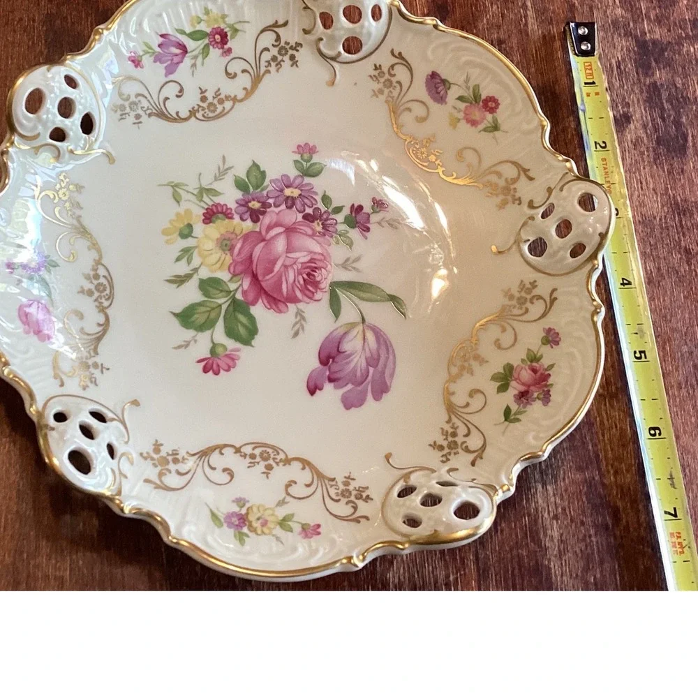 Rosenthal‎ Kronach Germany Moliere Floral Reticulated Porcelain Bowl Gold Gilt